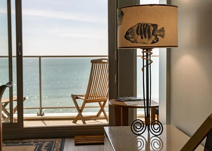 Quartier Des Presidents - Vue アパート レ・サ​​ーブル・ドロンヌ